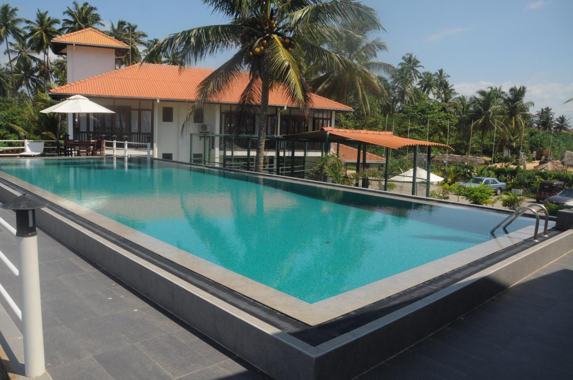White Villa Resort Ahungalla Exterior photo
